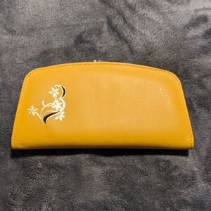 Harvest Gold Leather Kiss-lock Envelope Wallet Gold-tone Hardware, Never Used